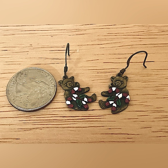 Vintage Christmas Teddy Bear Dangle Earrings. Hook Closure. Hand painted Brass. - Picture 3 of 5